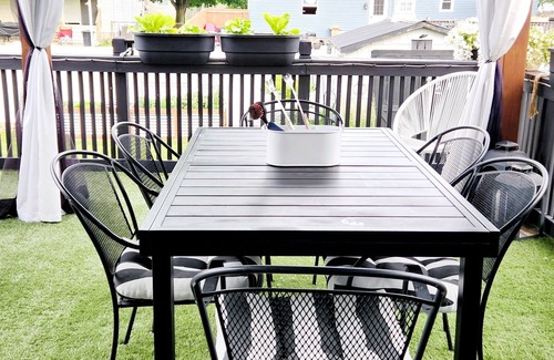 Erie Casa | Chic and Spacious 3 bedroom home located 3.4 mi from downtown Erie, PA