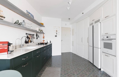 Tel Aviv City Center Apartamento | Chic and Sunny in the Heart of Tel Aviv