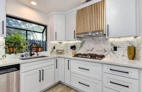 Antelope Casa | Chic Antelope Home With a Cozy Backyard Escape
