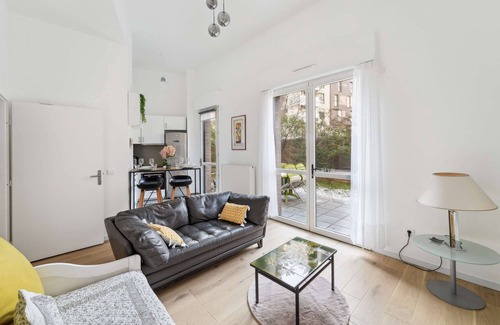 Asnieres-sur-Seine Apartamento | Chic apart terrace garden parking