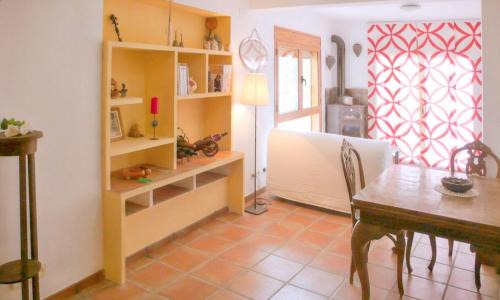 Tolva Apartamento | Chic apartment in Tolva, mountain view, 75 m², fireplace