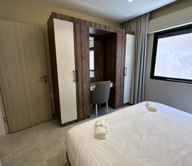 Al Swaifyeh Apartamento | Chic Apartments For Rent ave0-8