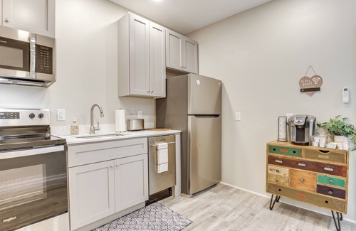 Canandaigua Apartamento | Chic Apt in the Heart of Downtown Canandaigua