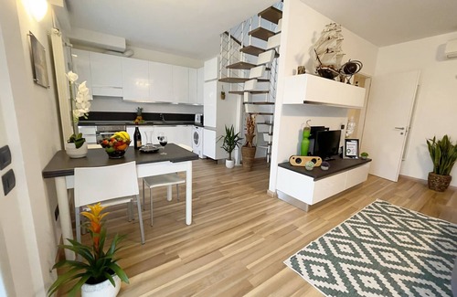 Bovisa Apartamento | Chic Apt Near Piazza Duomo, Milan