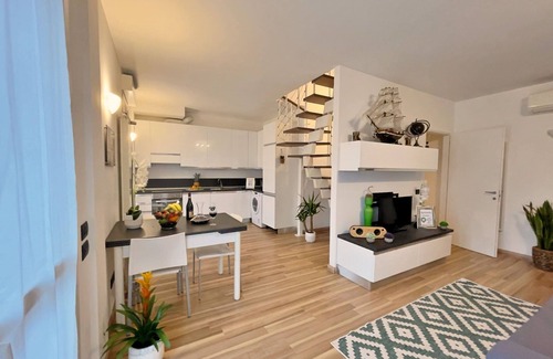 Bovisa Apartamento | Chic Apt Near Piazza Duomo, Milan