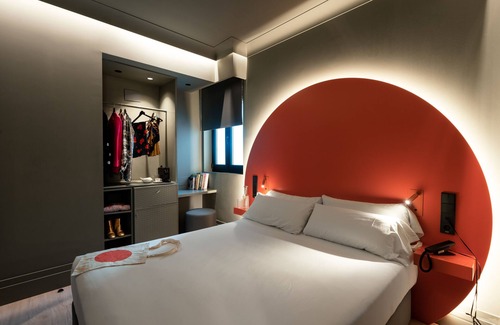 Sol Hotel | Chic & Basic dot