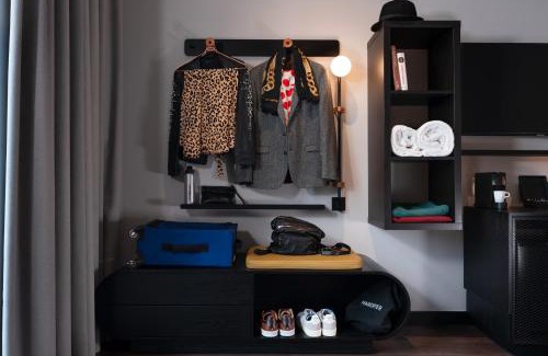 Centro / Baixa Hotel | chic&basic Gravity