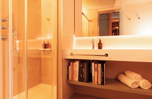 El Raval Hotel | chic&basic Reding