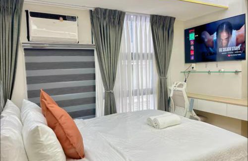 Pinagsama Apartamento | Chic BGC Stay - Hotel Vibes