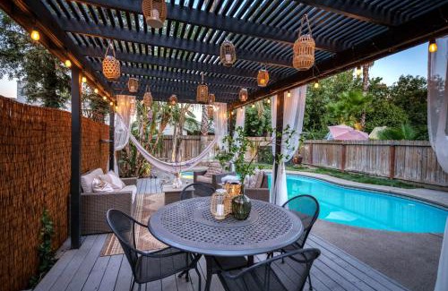 Raisin Casa | Chic Boho 3BR Home Near Woodward Park