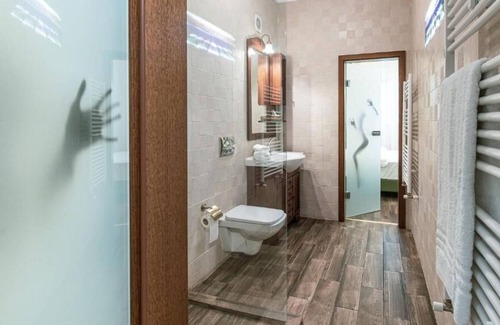 Bucharest Hotel | Chic Boutique House