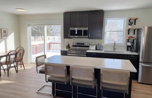 South Burlington Casa | Chic & Central Home - near BTV!