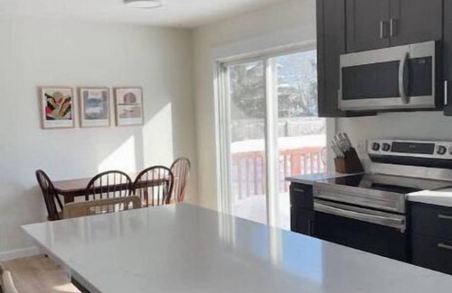 South Burlington Casa | Chic & Central Home - near BTV!
