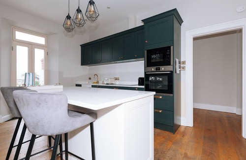 Ringsend Apartamento | Chic & Characteristic 2BD House - Irishtown