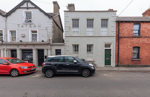 Ringsend Apartamento | Chic & Characteristic 2BD House - Irishtown
