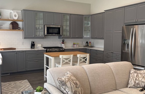Columbia Heights Casa | Chic Chevy Chase Bungalow, Heart of UK, Easy Trip to Downtown!