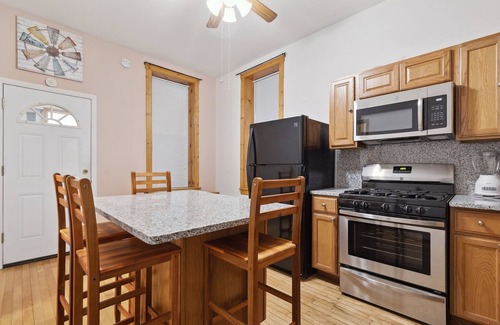 Little Village Casa | Chic Chicago Retreat 2 Bedroom Home by RedAwning