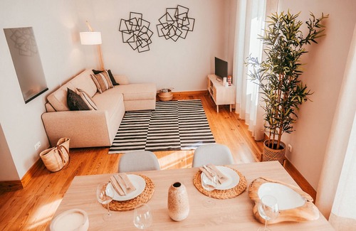 Santa Isabel Apartamento | Chic & Classy Lisboa by GT House