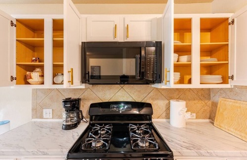 Buda Casa | Chic, Comfortable Home Steps from SXSW Fun