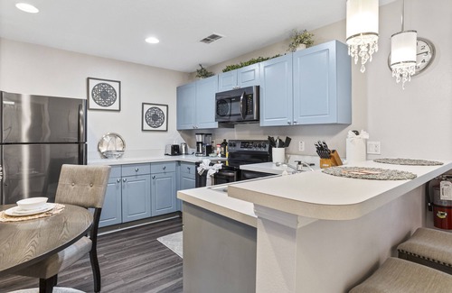 Lindfields Condominio | Chic & Comfortable ☺ Pool+Spa+Grill+Games!
