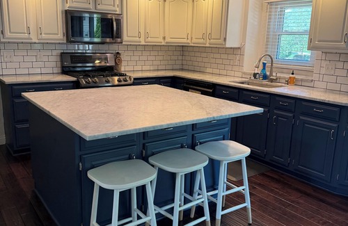 Granger Casa | Chic, Comfy, Close to Campus!