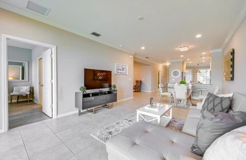 Naples Apartamento | Chic Country Club Condo with Upscale Amenities