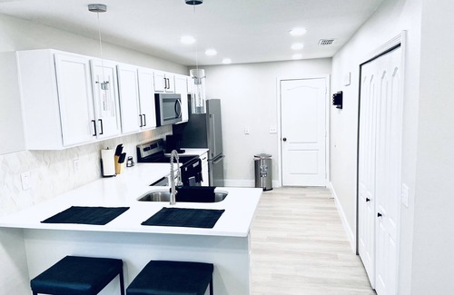 Sandy Ridge Casa | Chic & Cozy 3BR Home, Private Pool,15 min. to Disney, Long term rental discount