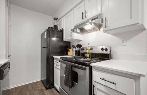 Zilker Casa | Chic & Cozy Zilker Park 2BR Walkable & Stylish