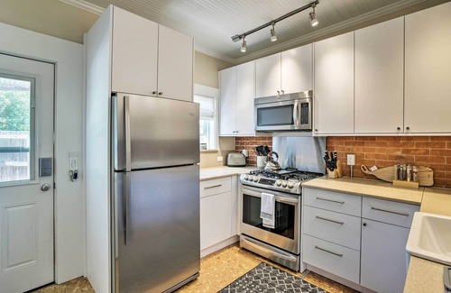 Rosedale Casa | ¡NUEVO! Elegante Denver Home w / Deck + Grill, 5 Mi. a Dtwn