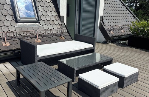 Obermenzing Apartamento | Chic DG Whg 2 rooms + wellness bath + roof terrace (special conditions for monthly rent)