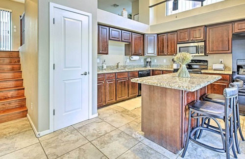 Riverside Casa | Chic Dtwn Tempe Getaway Near ASU & Beach Park