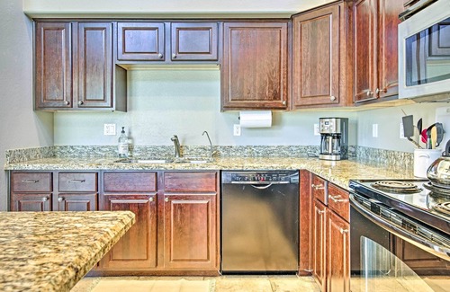 Riverside Casa | Chic Dtwn Tempe Getaway Near ASU & Beach Park