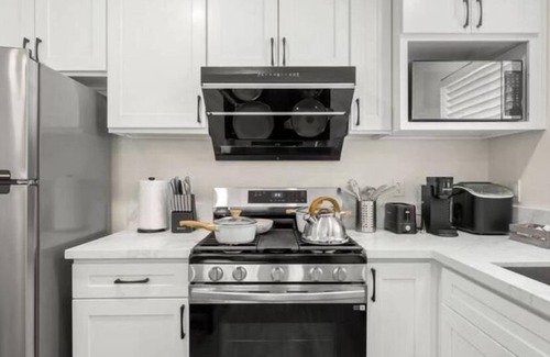 Bonita Casa | Chic & Fresh 2BSuite in Glendora
