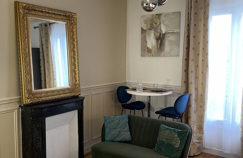 Choisy-le-Roi Apartamento | Chic fully-equipped apartment near Orly and Seine - 15mins from Paris