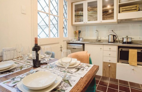 Providencia Apartamento | Escapada Chic en Providencia: Apartamento 2BR Totalmente Equipado