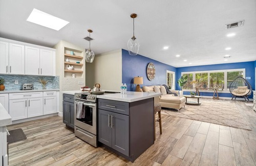 South Lake Casa | Chic Getaway w/Heated Pool & Short Walk to Beach