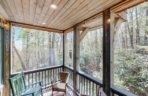Highlands Casa | Chic Highlands Cabin