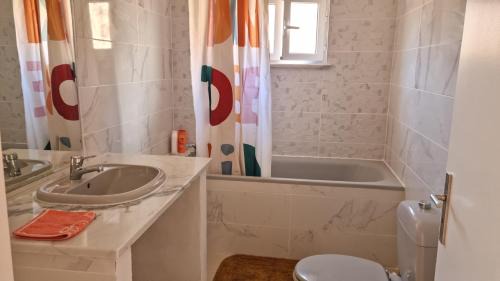 Algoz Apartamento | Chic home à proximité des plages