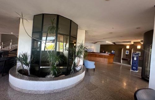 Meireles Hotel | Chic hotel suite in fabulous Meireles Fortaleza with WiFi, fitness room
