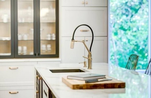 Orford Apartamento | Chic Ibiza, SPA, Golf et Vélo, Foyer, Montagne