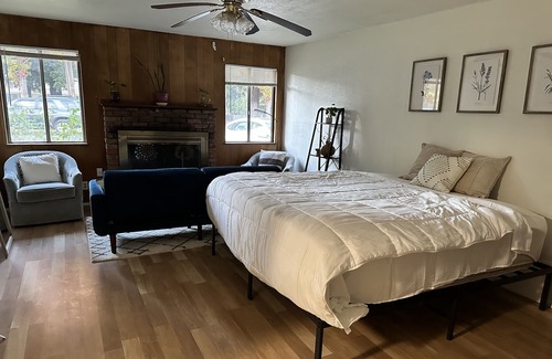 Chico Casa | Chic in Chico w 2 Kings for Fam