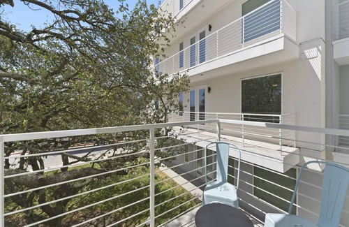 Windsor Park Apartamento | Chic King Bed 1BR Suite 5 Min to DT