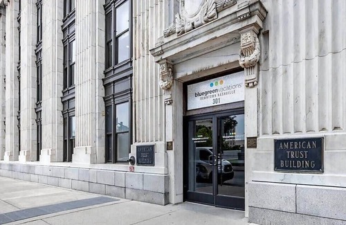 Paradise Apartamento | Chic King Double Hotel Suite in Downtown Nashville