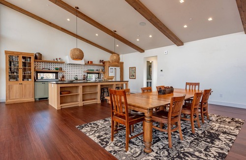Oakland Casa | Chic Lake Stay w/ Pool, Dock & Fireplaces