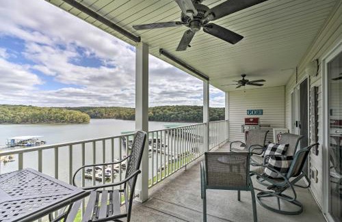 Osage Beach Apartamento | Chic Lakefront Condo with Lake and State Park Views!