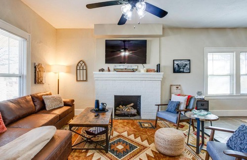 Lawton Casa | Chic Lawton Home, 5 Mins to Fort Sill!
