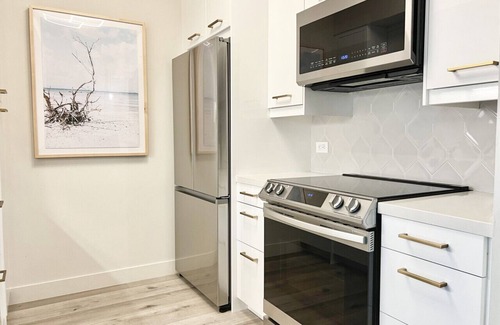 Little Italy Condominio | Chic Little Italy Downtown Condo