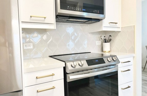 Little Italy Condominio | Chic Little Italy Downtown Condo