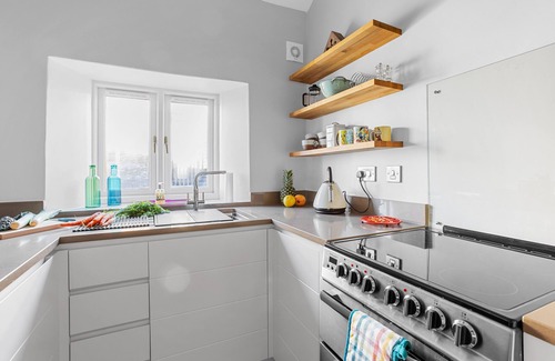Dittisham Cabaña | Chic, Lively and Stylish