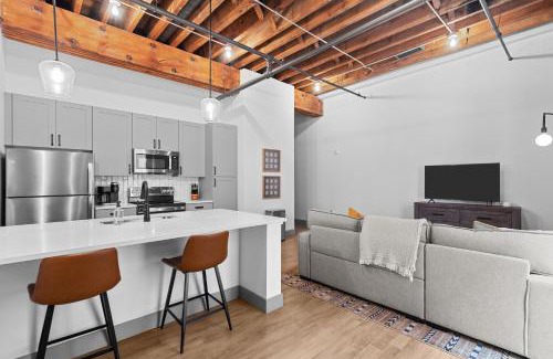 Downtown St. Louis Apartamento | Chic Loft - Perfect for Remote Work & City Exploring